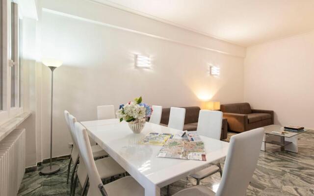 Vatican Holiday Apartment 307