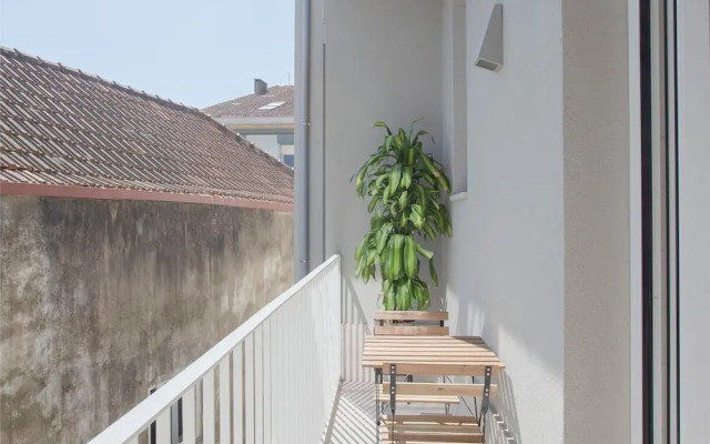 Liiiving in Porto - Art Design Apartment II