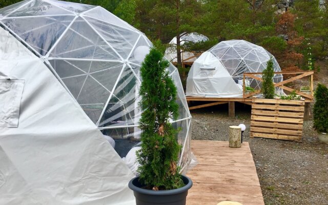 FinnDome- Glamping