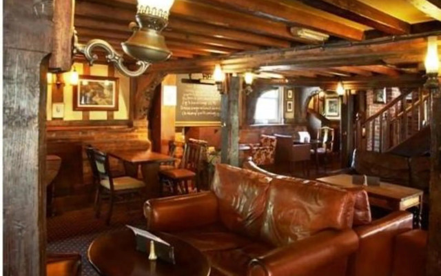 Riverside Inn