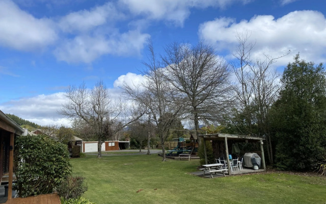 Motuoapa Bay Motel