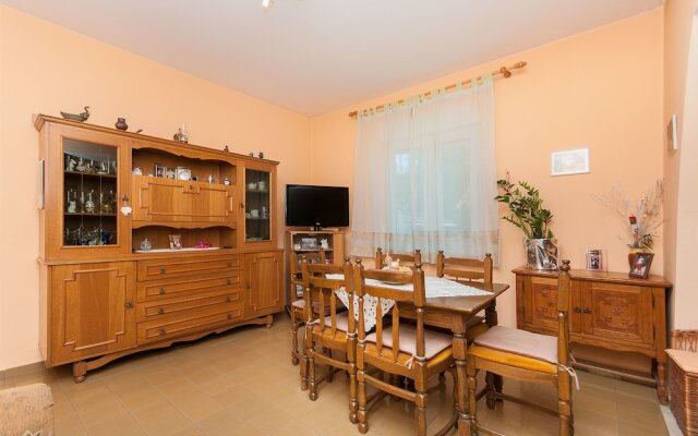 Apartment Grozdan