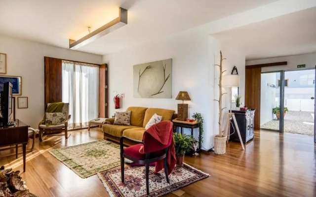 Beachside Paradise 5 Bdr 6 Baths Sleeps 9plus ppl