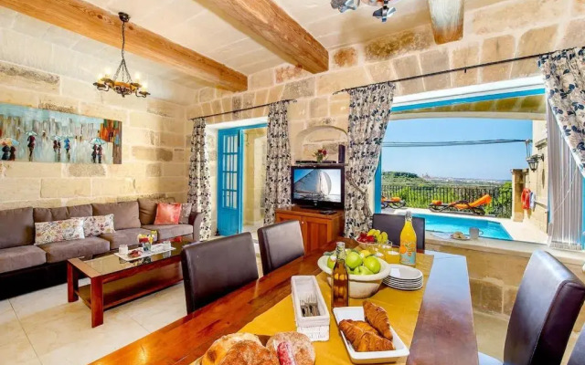 Ta Rena Holiday Home