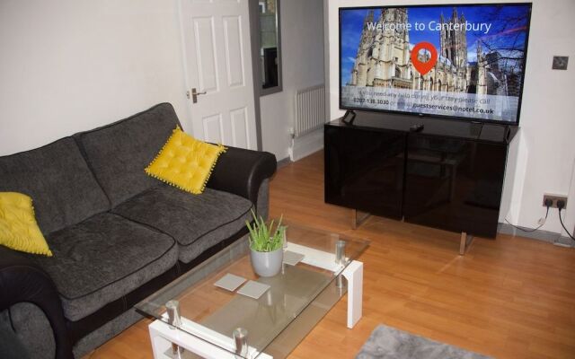 Central Canterbury Apartment