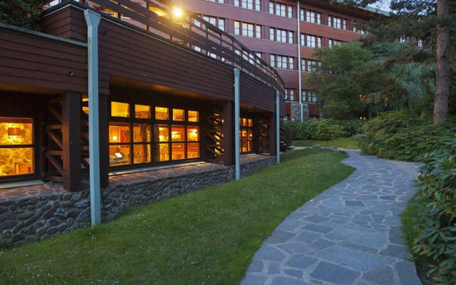 Disney Sequoia Lodge