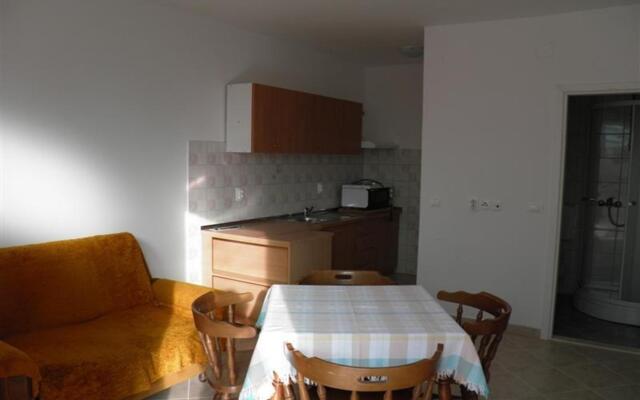 Vese - 200 m from beach - A4(4)