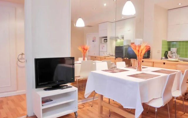 DFlat Escultor Madrid 608 Apartments