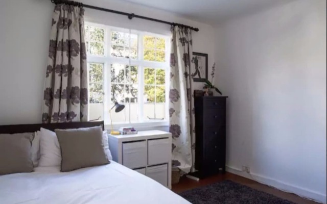 Gorgeous Abbey Road Flat Sleeps 6