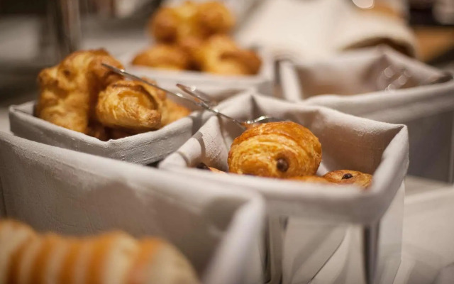 Hôtel La Lanterne & Spa By Timhotel