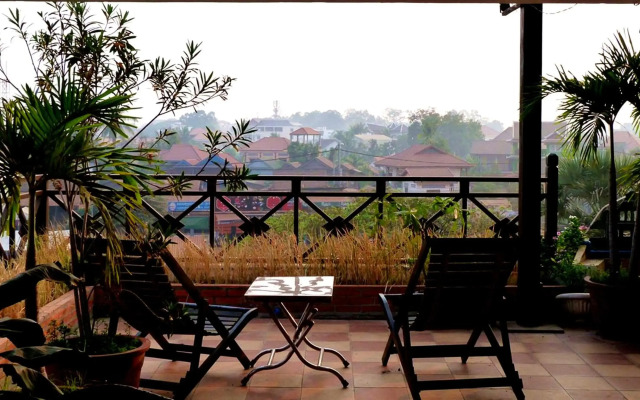 Siem Reap Riverside Hotel