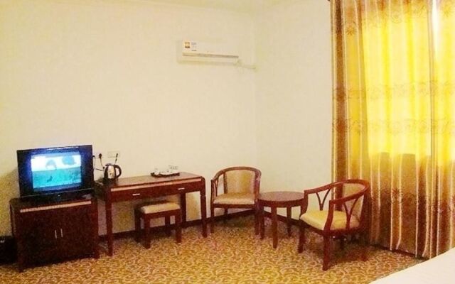 Yuanlong Business Hotel