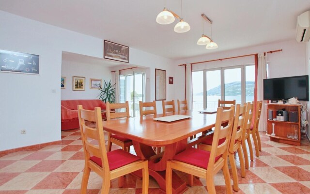 Amazing Apartment in Zrnovo With 3 Bedrooms and Wifi