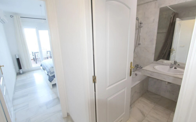 Minimalist Condo in Fuengirola