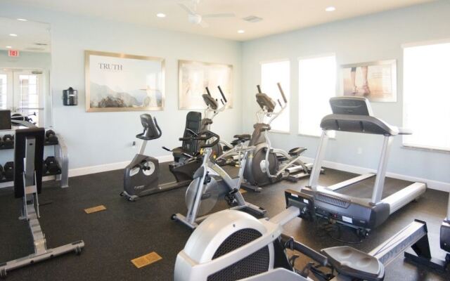 ACO FAMILY – 3 bd with pool (1712)