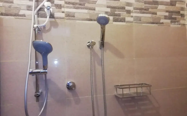 Surf & Relax Inn Arugambay