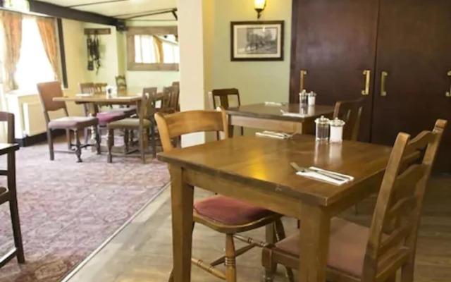 High Corner Inn