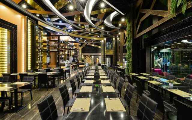 The Breton Hotel Media