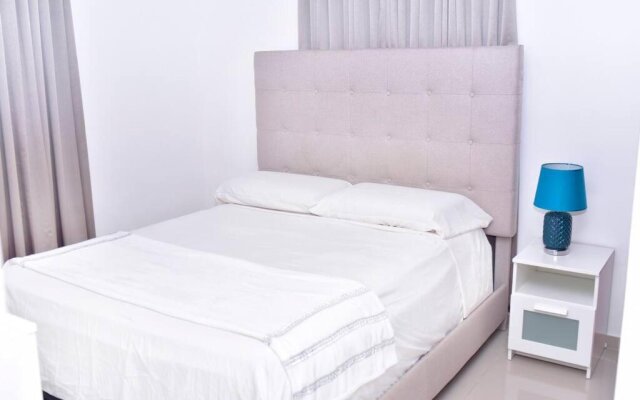 Lourdes’ Sweet Home 3 bedroom with 2 balconies