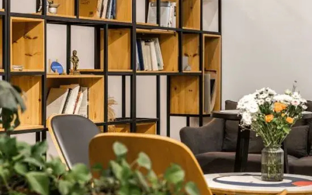 Yuanju Yishu Boutique Inn