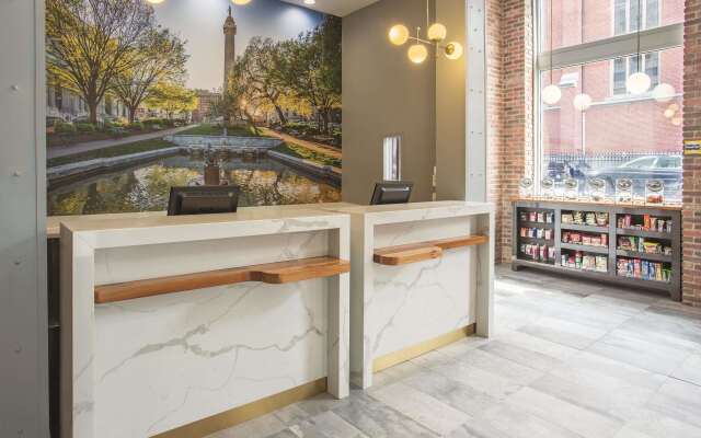 La Quinta Inn & Suites by Wyndham Baltimore Downtown