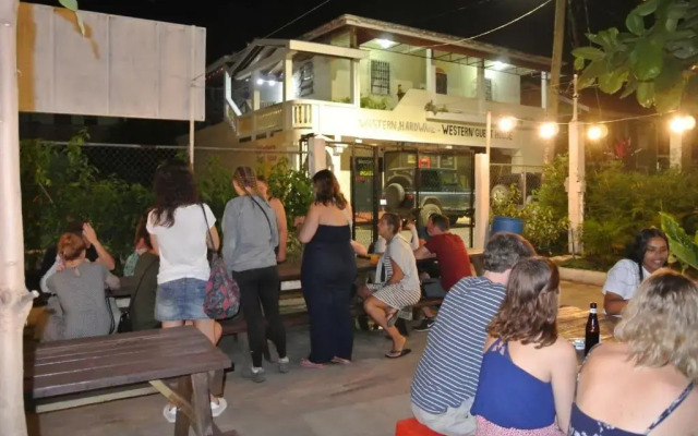 Kawoq Hostel