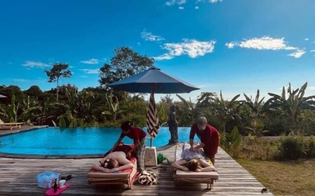 Sunset Hill Lembongan