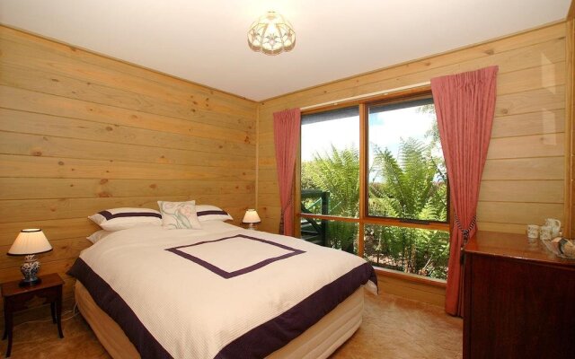Johanna Green Holiday House