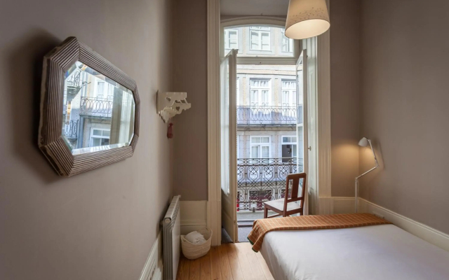 Being Porto Hostel