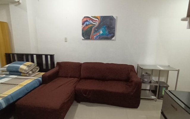 Impeccable 1-bed Studio in Paranaque City