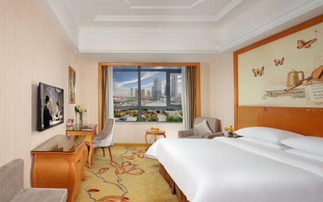 Vienna International Hotel (Wuhan Yangtze River 2nd Bridge Hankou Jiangtan)