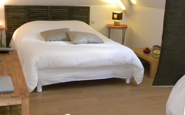 Hotel La Bastie D'Urfe