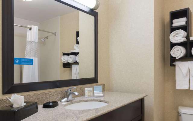 Hampton Inn Detroit/Roseville