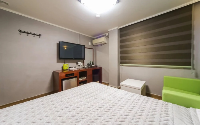 Busan Daeyeon-Dong Ribe