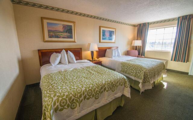 莱瑟姆戴斯套房酒店/北阿尔巴尼(Albany Airport Hotel)