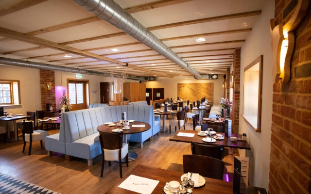 Tewinbury Farm Hotel