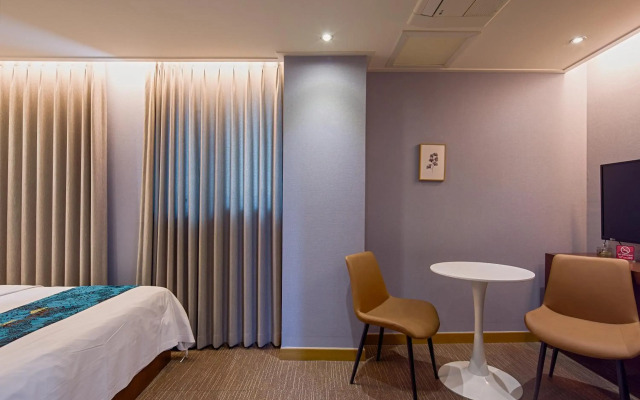 Namsan Hill Hotel