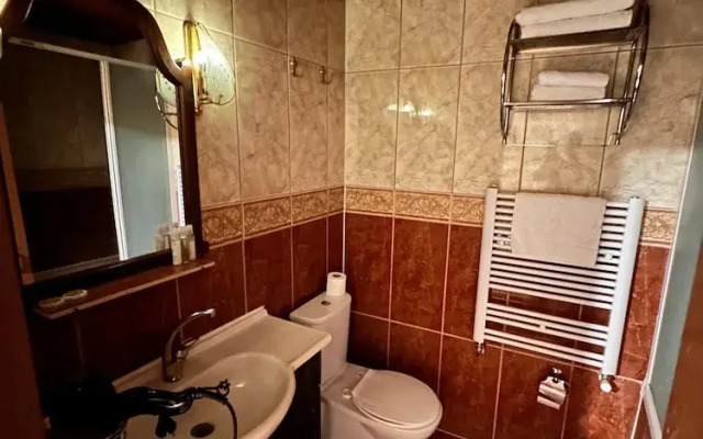 Tokmak Guest House
