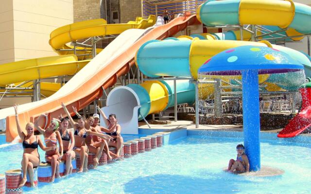 King Tut Aqua Park Beach Resort