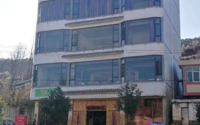Kunming Qianhe Hotel