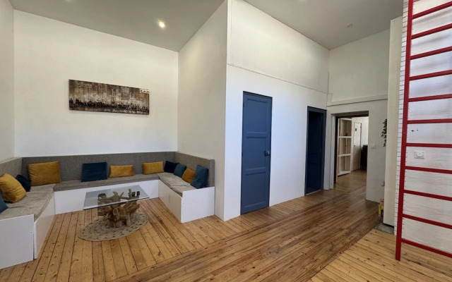 Loft in Le Mans Near Historic Old Town