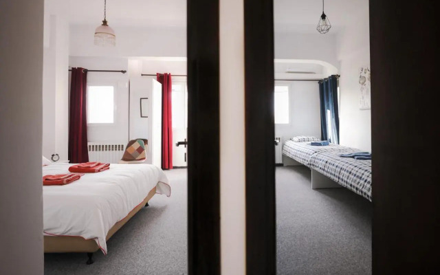 Modern 2 Bedroom Apartment Next To Metro - Marousi