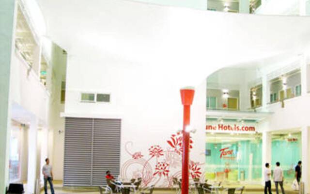 Tune Hotel KLIA Aeropolis