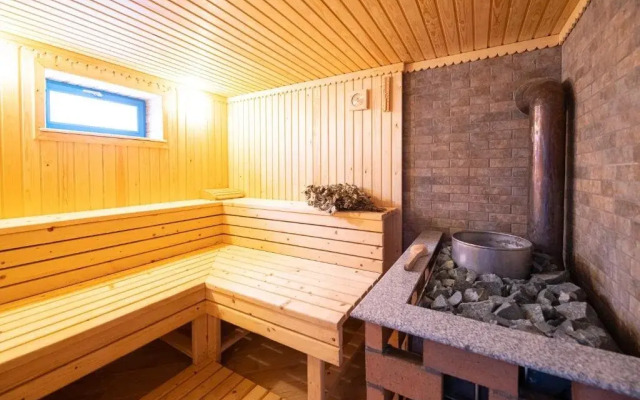 Casa Filip Sarichioi