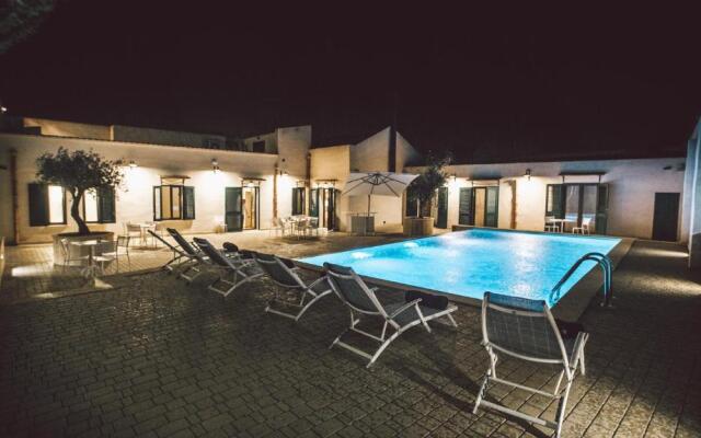 CASALE DOME' 14&2, Emma Villas