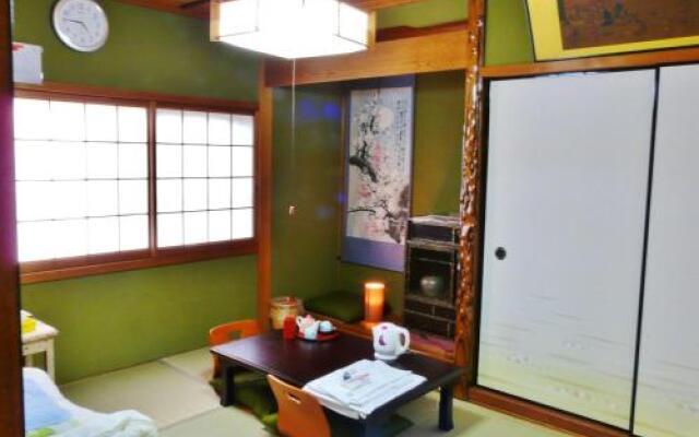 Takama Guest House