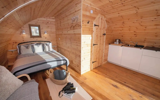Glamping Pod 5 Shelter
