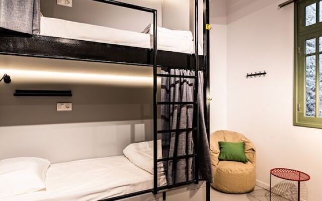 Athens Hub Hostel