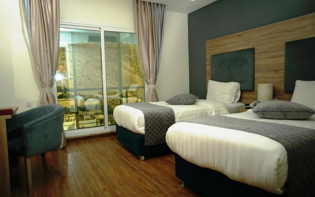 Petra Moon Hotel