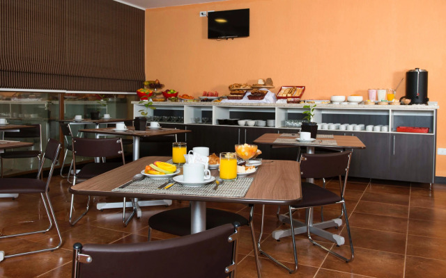 Arami Hotel & Lodge